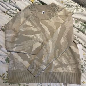 NWT Athleta Crewneck